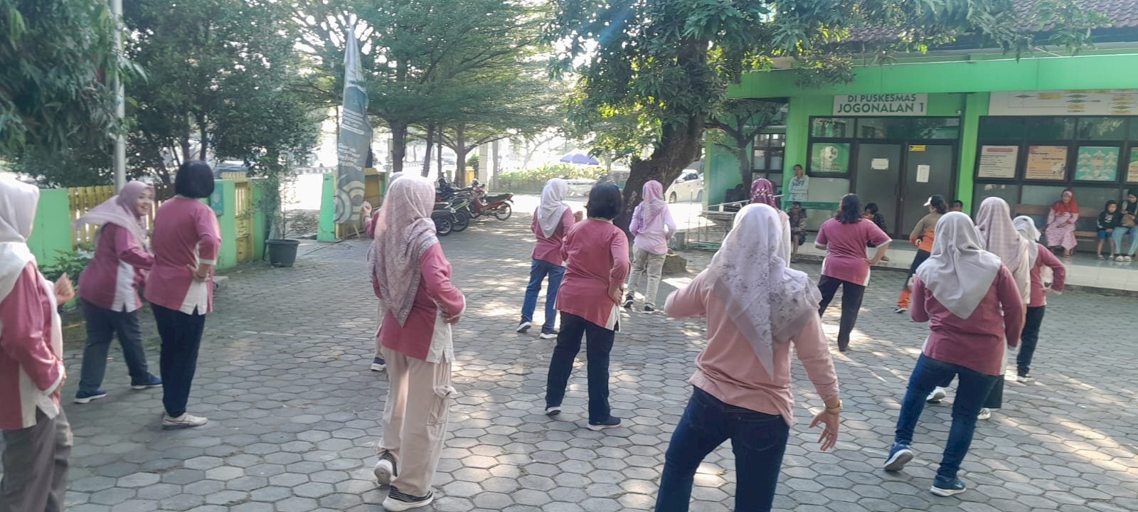 SENAM KEBUGARAN KARYAWAN PUSKESMAS JOGONALAN  1 TANGGAL  11 JULI 2025